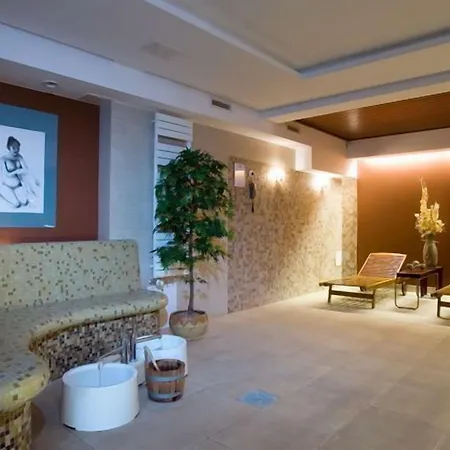 Hotel Kuracyjny & Wellness 3*