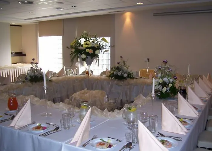 호텔 쿠라시니 스파 앤드 웰네스 3*