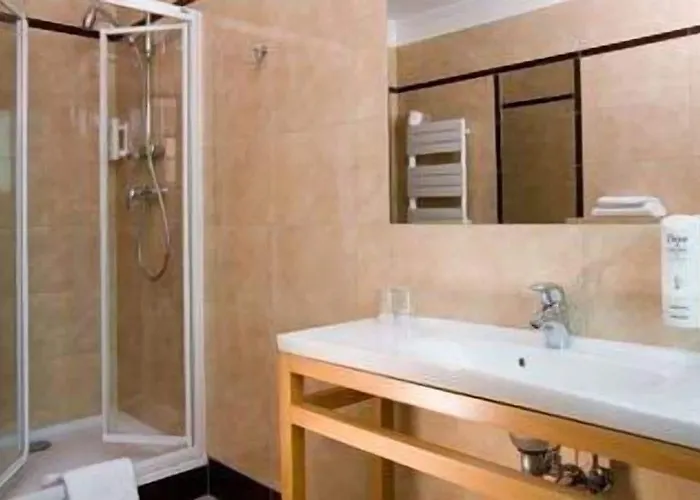 쿠라시니 스파 앤드 웰네스 호텔