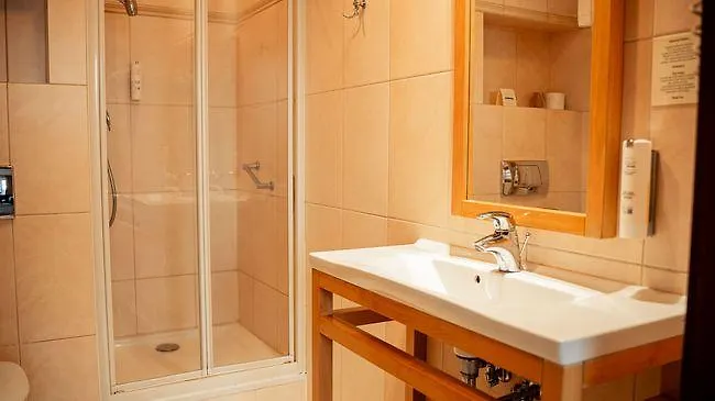 Hotel Kuracyjny & Wellness 3*